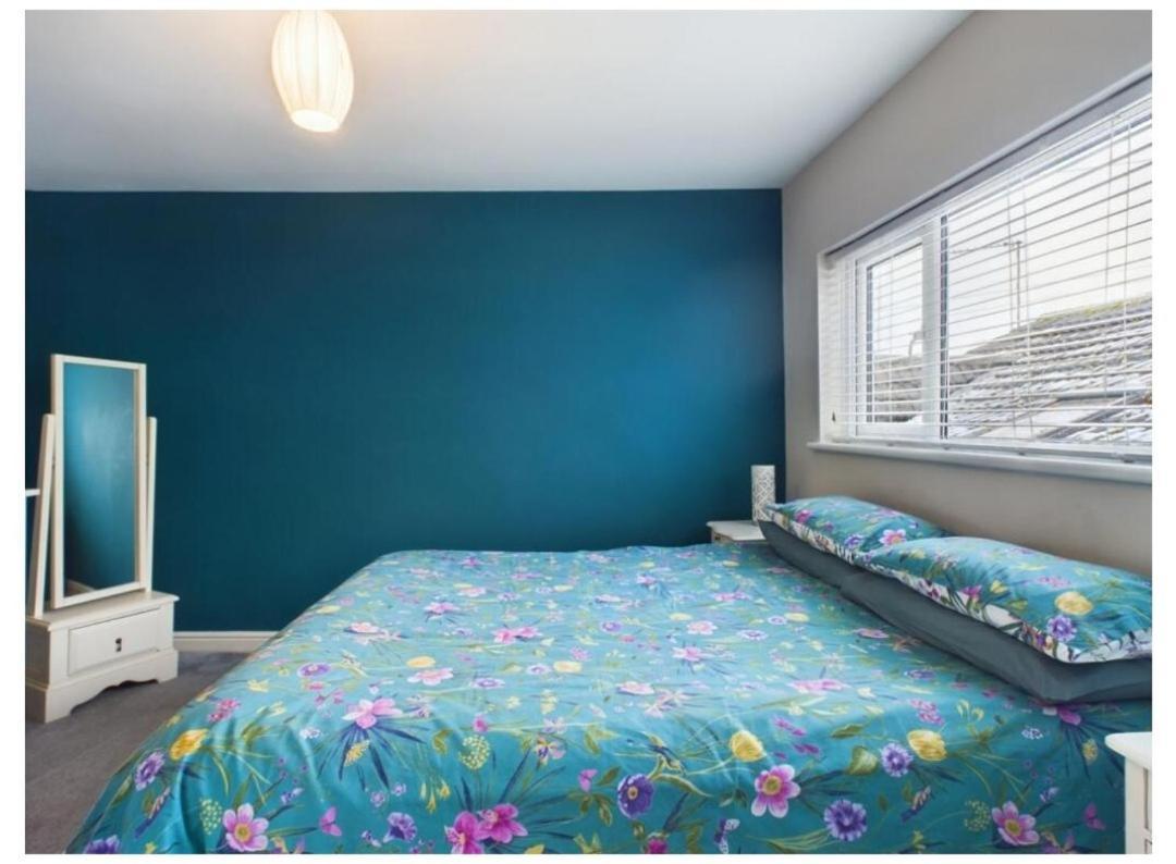 Tallets Apartment With Balcony & Parking Tewkesbury Luaran gambar